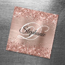 Recherche de strass magnets Moderne