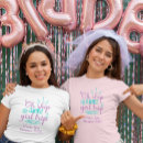 Recherche de voyage de filles tshirts Bachelorette