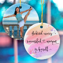 Recherche de womens holiday Typography