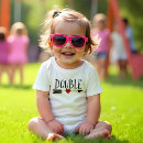 Recherche de jumelle bébé fille vêtements Pour enfants