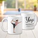 Recherche de professeur de yoga tasses Exercice