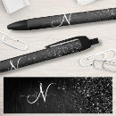 Recherche de chemise de main Monogramme