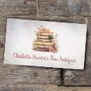 Recherche de pile de livres cartes visite Vintage
