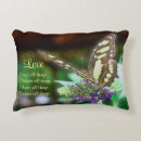 Recherche de catholique décoration coussins Pour elle