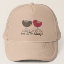 Recherche de oiseaux avec des casquettes Pour elle