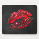 Recherche de baiser rouge à lèvres tapis souris Amour