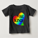 Recherche de gentil bébé tshirts Arc en ciel