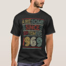 Recherche de 1969 vêtements Vous