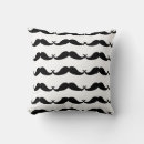 Recherche de moustaches coussins Drôle de moustache