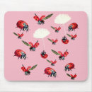 Recherche de coccinelle rose tapis souris Nature
