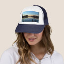 Recherche de réflexions casquettes Lac
