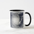 Recherche de oeil du cyclone Nuages