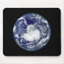 Recherche de éclairée tapis souris Univers