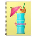 Recherche de boisson avec le parapluie Hawaïen