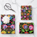 Recherche de hongrois papier cadeau Floral