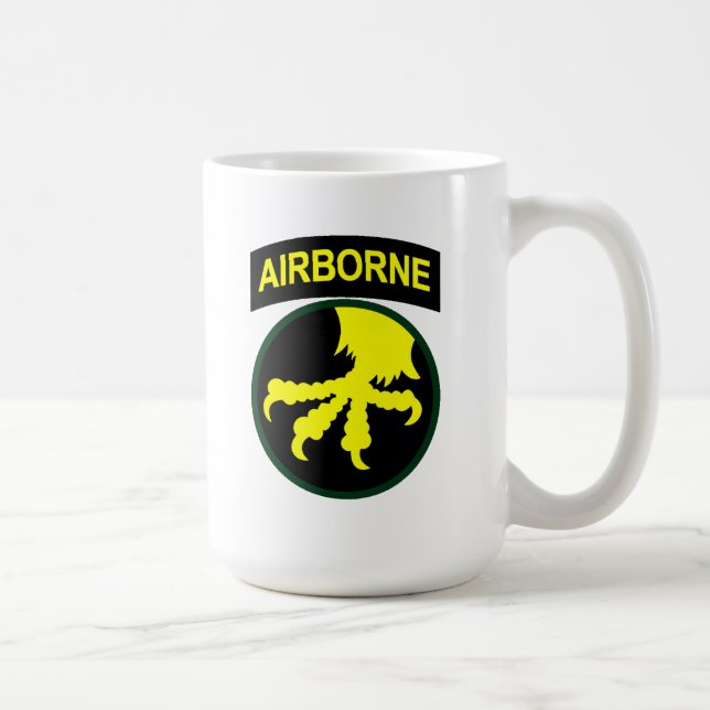 17ème Tasse de Division Aéroportée (Droite)