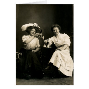 1905 Beer Drinking Girlfriends