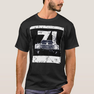 1971 Chevelle Grill View T Shirt Classic T-Shirt