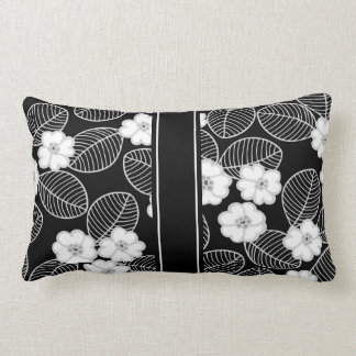 1 JEUX DE DÉCORATION Coussin noir blanc damassé