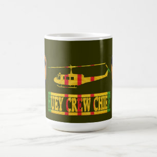 1re division de cavalerie UH-1 Huey Crew Chief Mug