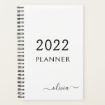 2022 Black White Girly Script Monogramme Nom Moder<br><div class="desc">Monogramme blanc et noir 2022 Ajoutez votre propre nom de script 2022 Calendrier Mariage Event Planner. Cela rend le cadeau parfait pour 16 ans,  mariage,  douche nuptiale,  anniversaire,  baby shower ou bachelorette pour quelqu'un qui aime le luxe glam et les styles chic.</div>