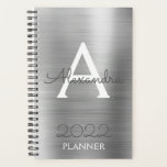 2022 Monogramme Moderne Métallisé Argenté<br><div class="desc">2022 Planificateur de cahier à spirale de nom et d'initiales de monogramme métallisé argenté. Cela fait le cadeau parfait pour un anniversaire des 16 ans, un mariage, une douche de mariée, un anniversaire, une baby shower ou une soirée d'enterrement de vie de jeune fille pour quelqu'un qui aime le luxe...</div>