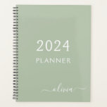 2023 Vert Sauge Monogramme Nom Moderne Script<br><div class="desc">2023 Vert Sauge Monogramme Ajoutez Votre Propre Nom Script Calendrier 2022 Mariage Organisateur d'événement. Cela fait le parfait cadeau pour un 16e anniversaire, un mariage, une douche de mariée, un anniversaire, une baby shower ou une soirée d'enterrement de vie de jeune fille pour quelqu'un qui aime le luxe et les...</div>