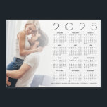 2025 Calendrier Photo superposition Mariage nouvel<br><div class="desc">2025 Calendrier Photo Overlay Nouvelle Mariée Carte Favor Mariage. Une idée pour une faveur de mariage pour les couples mariages de noël, avec ce cadeau calendrier 2025 pour vos invités personnalisée avec votre photo préférée! Il vous suffit d'échanger votre photo avec l'exemple d'image et de personnaliser votre message de remerciement...</div>