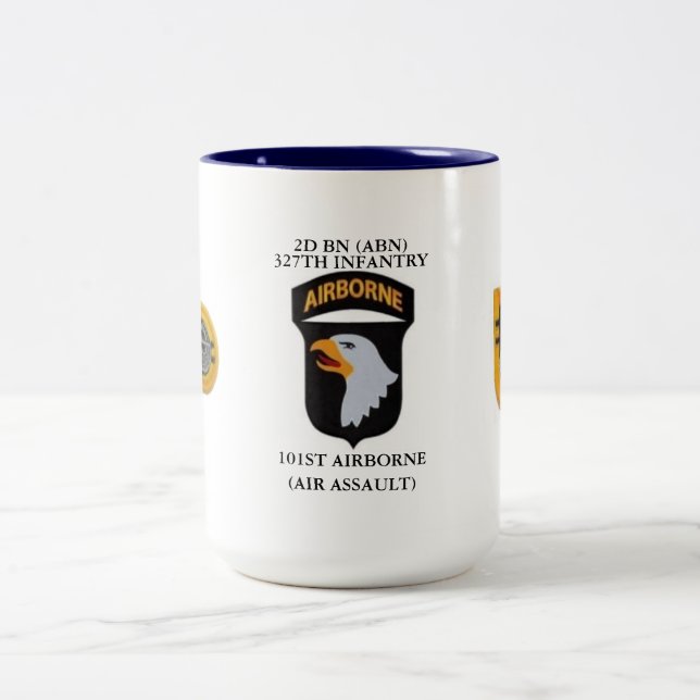 2 Couleurs 2D TASSE d'ABN de 327TH INFANTERIE de MILLIARD (Centre)