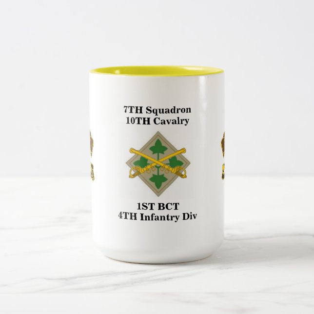 2 Couleurs 7ème Tasse de BCT 4ème FNI de 10ème cavalerie (Centre)