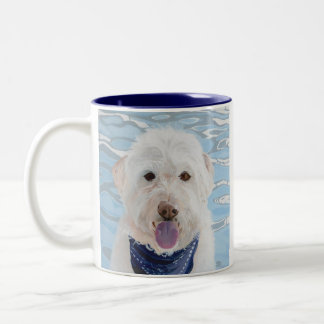 2 Couleurs Champagne Labradoodle avec la tasse de l'eau