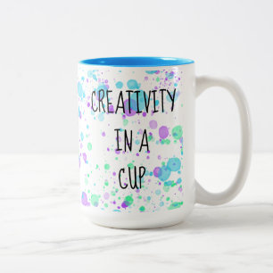 2 Couleurs Créativité dans une tasse de café en coupe