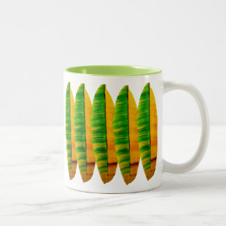 2 Couleurs La banane pousse des feuilles tasse