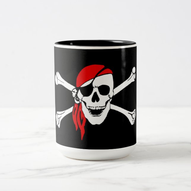 2 Couleurs La croix désosse la tasse de pirate (Centre)