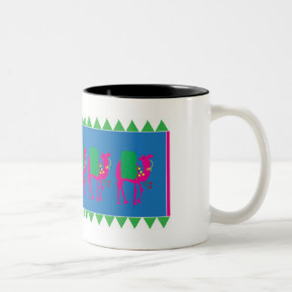 2 Couleurs La tasse culturelle tribale de chameaux