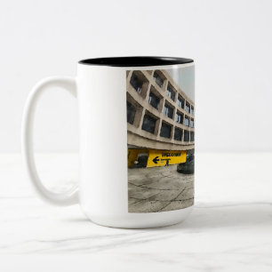 2 Couleurs La tasse de la cour ronde