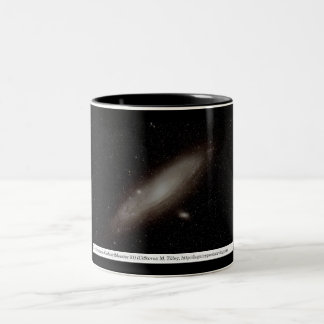 2 Couleurs La tasse de la galaxie d'Andromeda (M31)