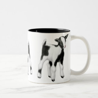 2 Couleurs La tasse mignonne de chèvre de bébé