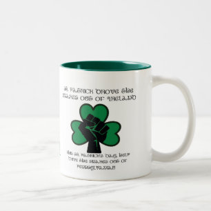 2 Couleurs Le Celtic défendent plus haut Ed dans la tasse de