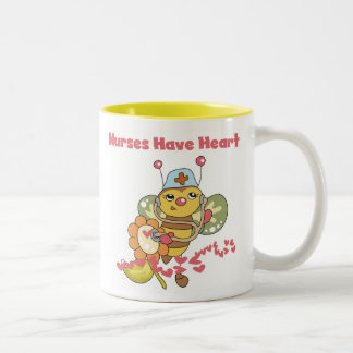2 Couleurs Les infirmières ont la tasse de coeur