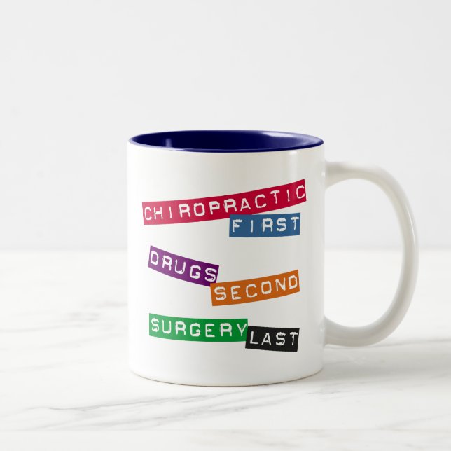 2 Couleurs Première tasse de chiropractie (Droit)
