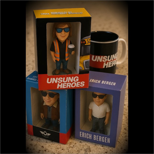 2 Couleurs Tasse de boisson chaude pour héros méconnus (The UnSung Hero Mug creeps up on the 3D Printed Bobbleheads from cheshirefx.com)