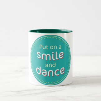 2 Couleurs Tasse de café de sourire et de danse