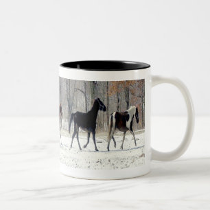 2 COULEURS TASSE DE CHEVAUX SAUVAGES