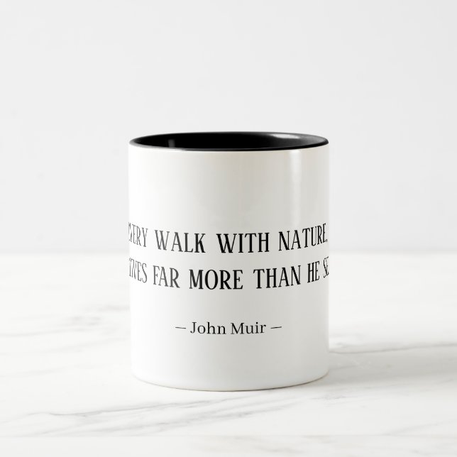 2 Couleurs Tasse de citation de randonnée dans la nature de J (Centre)