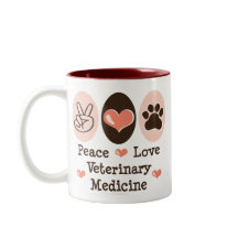 Tasse de médecine vétérinaire d'amour de paix
