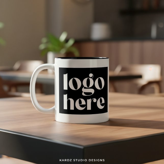2 Couleurs Tasse personnalisée avec logo simple (Two-tone mug shown in an 11-oz size. Add your logo and choose size and style.)