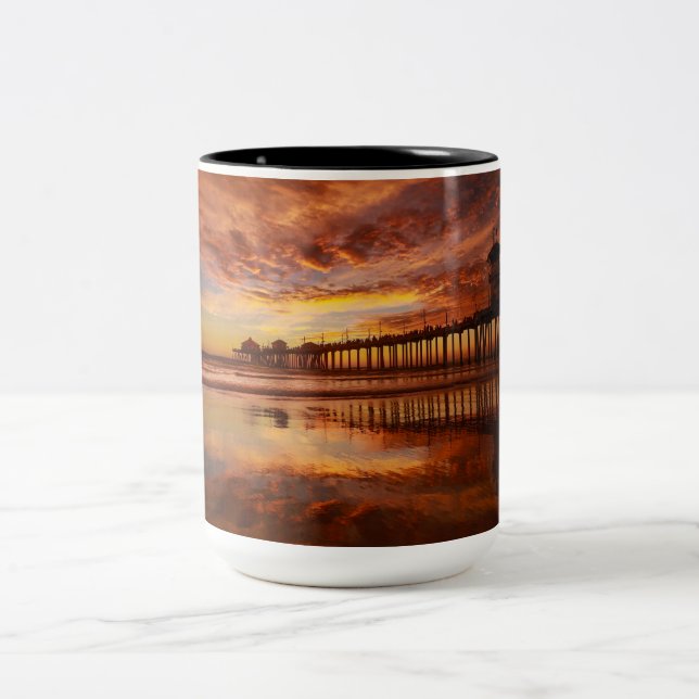 2 Couleurs Tasse Sunset Huntington Beach Pier - John Minar  (Centre)