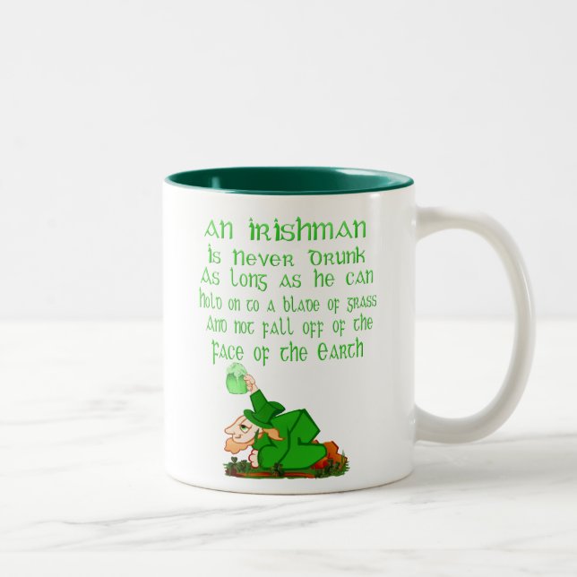 2 Couleurs Un Irlandais n'est jamais ivre…. Tasse (Droit)