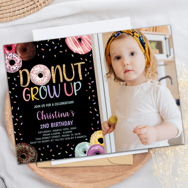 2e Donuts photo noirs Invitations d'anniversaire (2nd Black Photo Donuts Birthday Invitations)